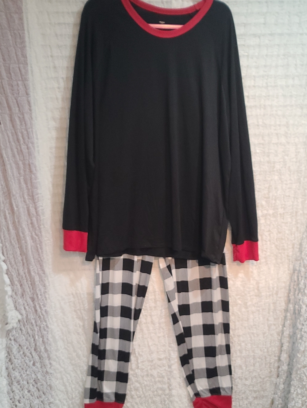 Holiday Time Black and Red Long-Sleeve Pajama Set Buffalo Check Pants PTP 30